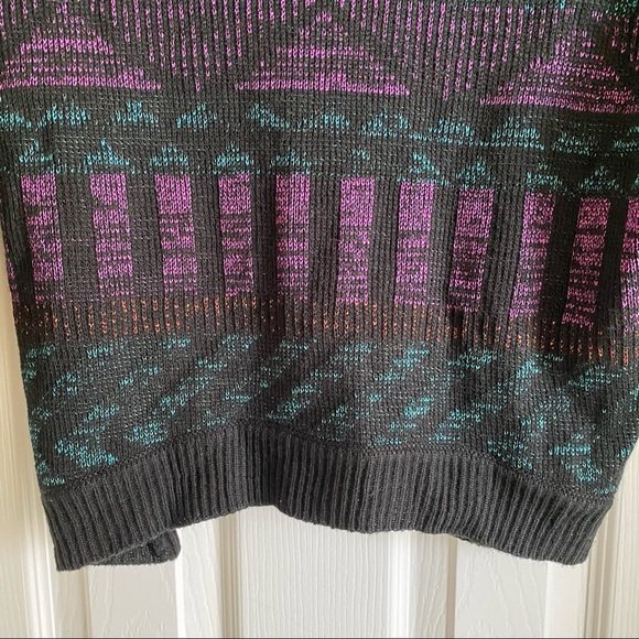 NEW Forever 21 Sweater - Picture 5 of 7